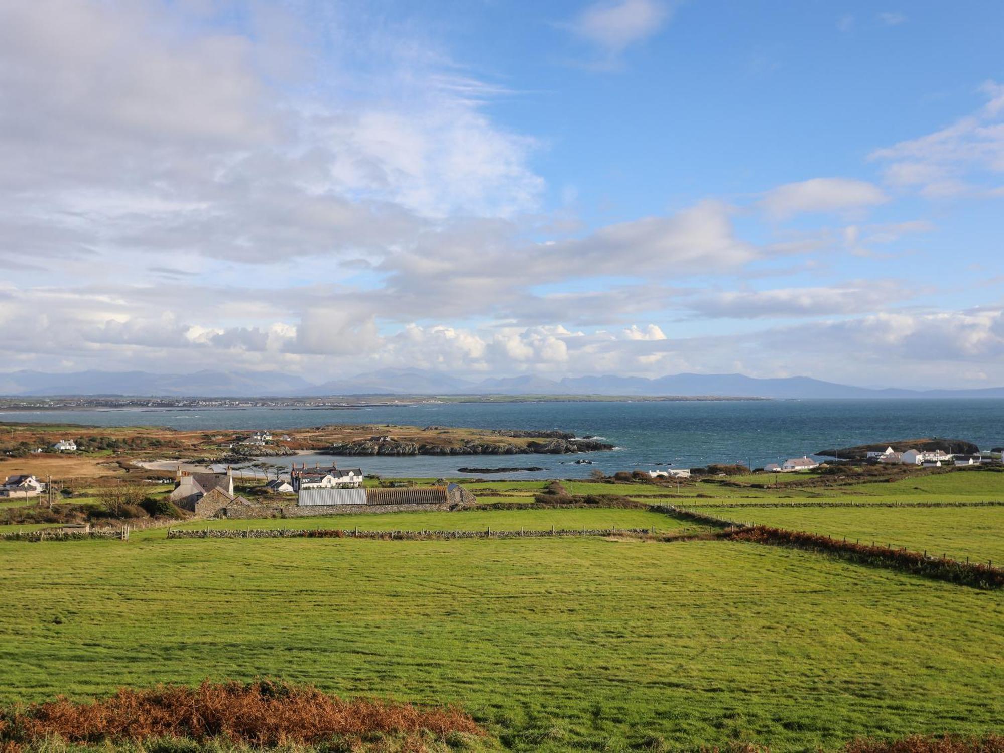 Cabbage Patch Villa Rhoscolyn Exterior foto
